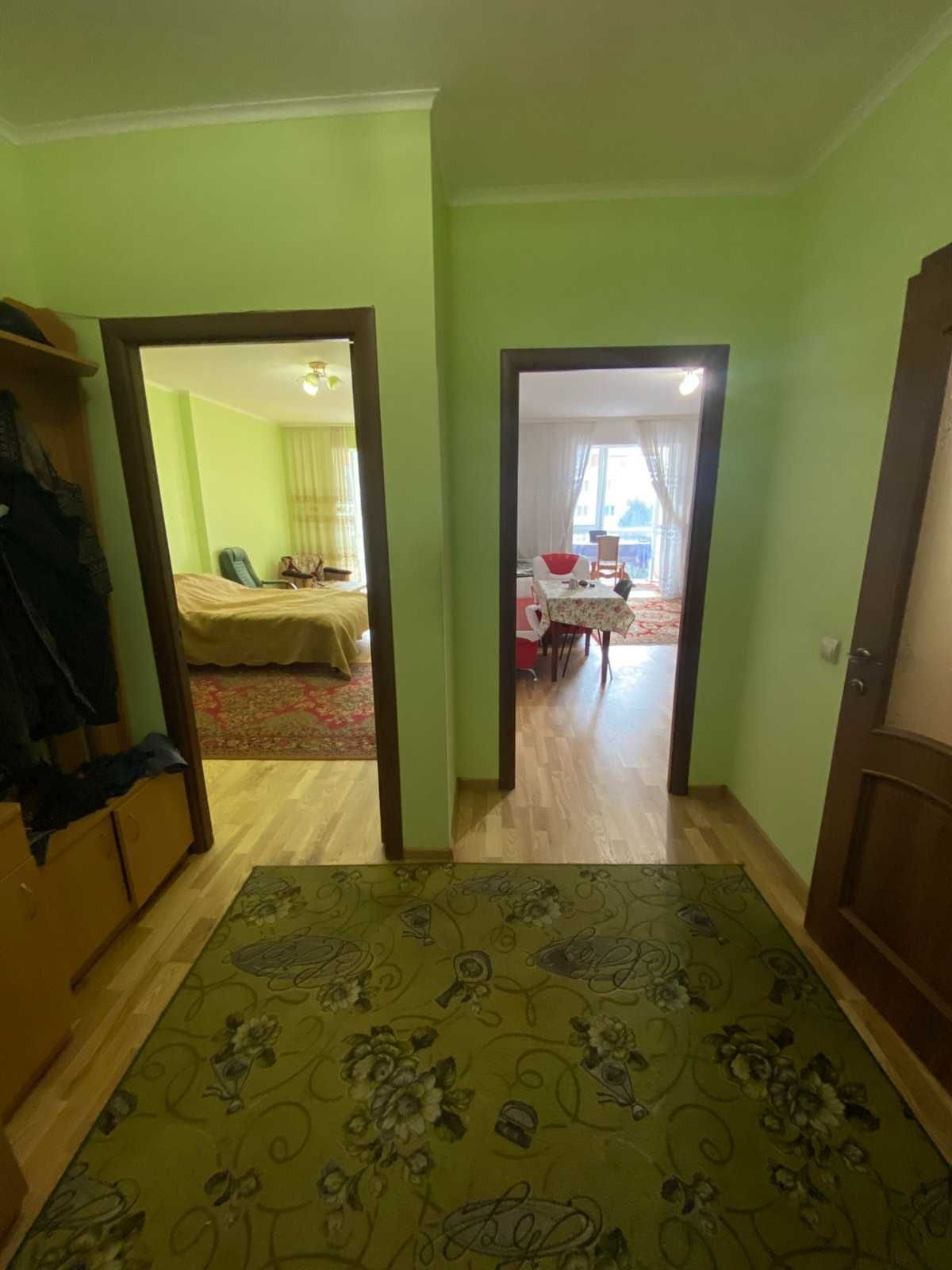 Продаж 1-кім. квартири з великою кухнею-студіо вул. Пулюя, Новобуд