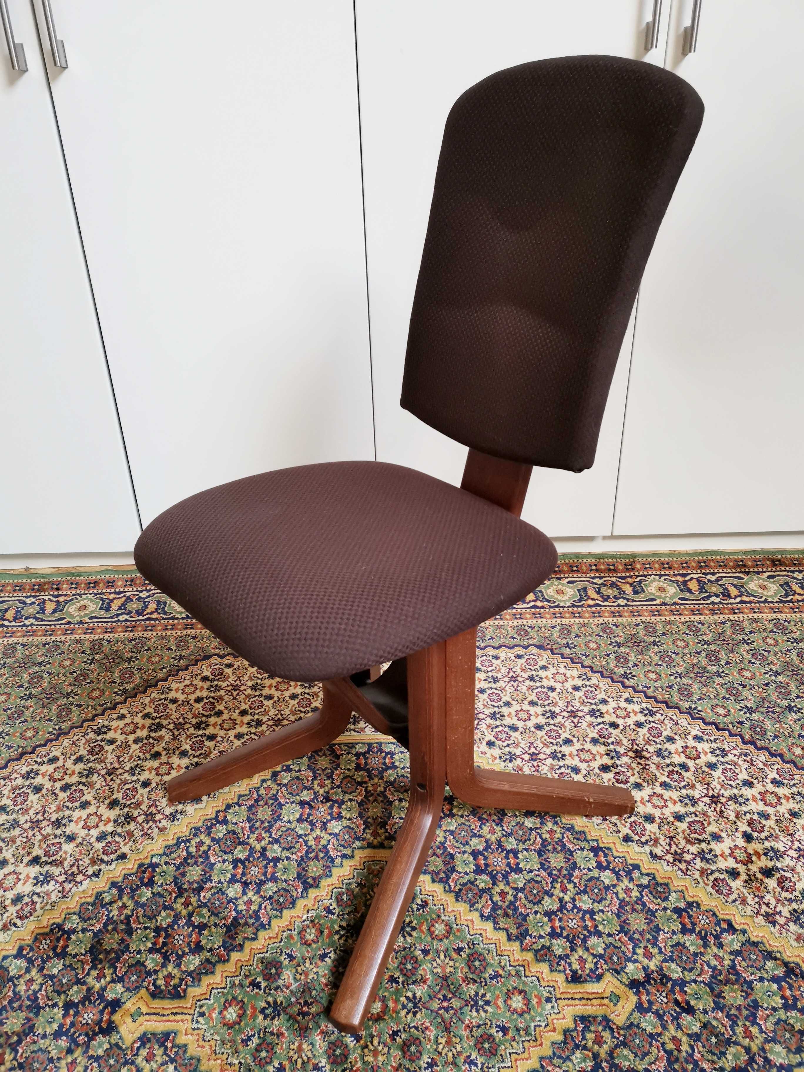 Ergonomiczne krzesło  Moizi