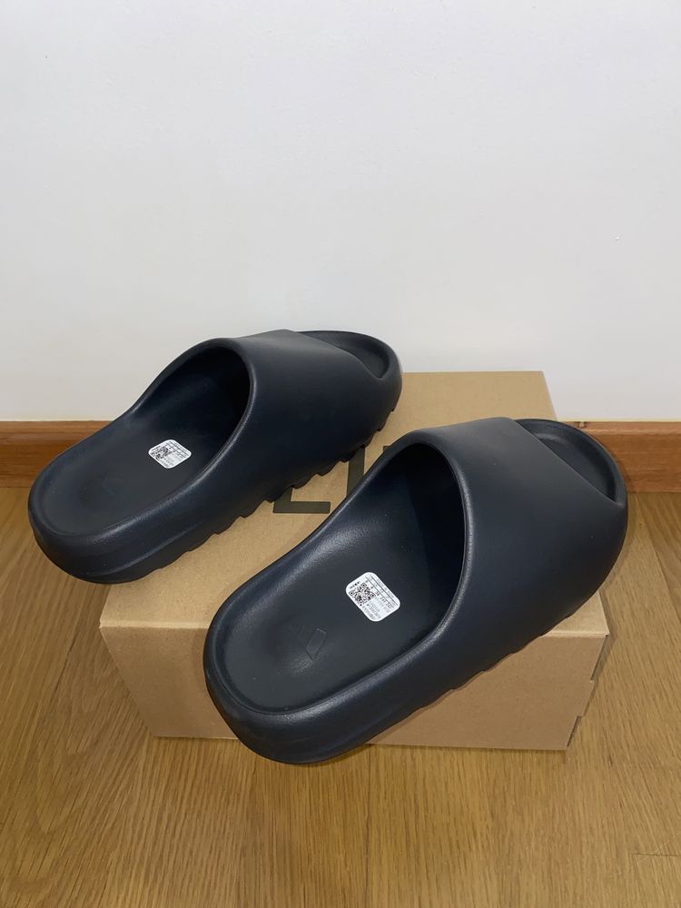 Adidas Yeezy Slide Onyx EU39 // US6