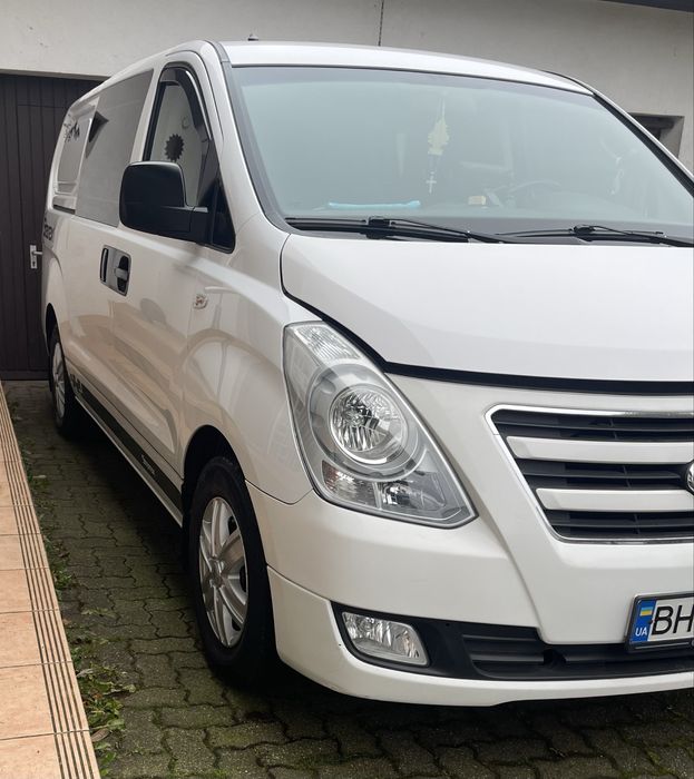 Продам грузовой : Hyundai H1 (2013 г.)