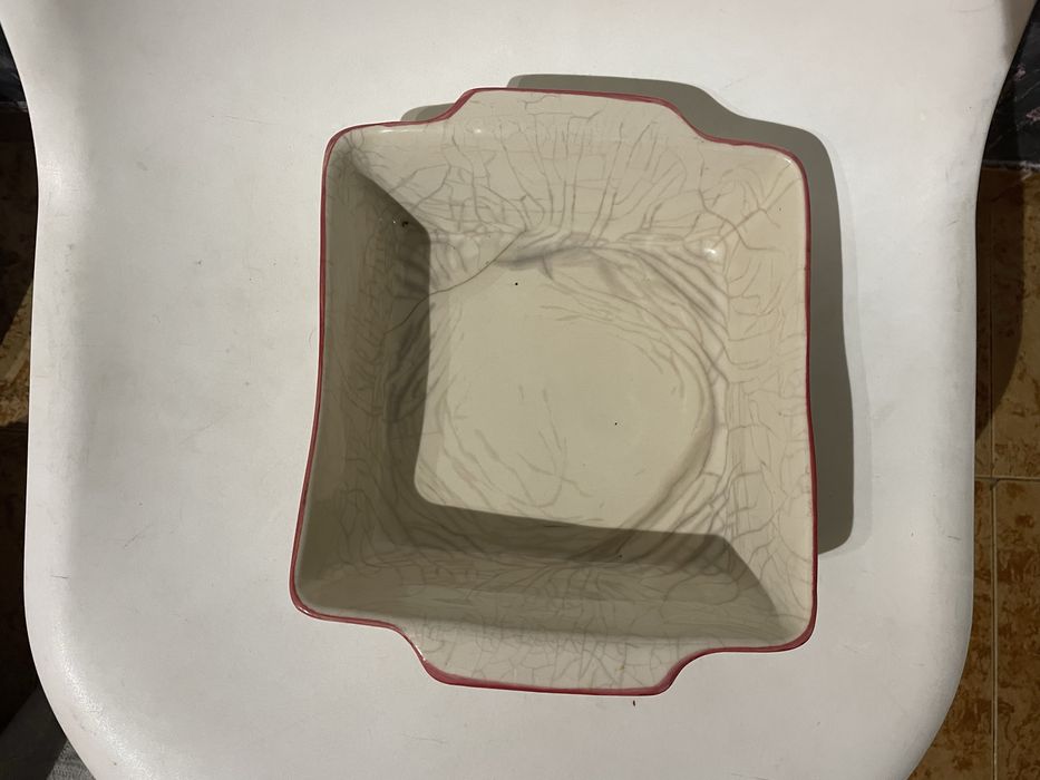 Travessa de cerâmica