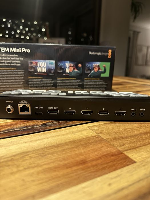 Mikser video Blackmagic Atem mini pro