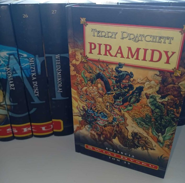 Świat Dysku - kolekcja 44 tomy - czarna oprawa