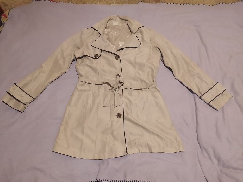 Женская курточка ветровка плащевка