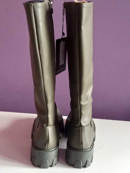 Prettylittlething kozaki khaki 41