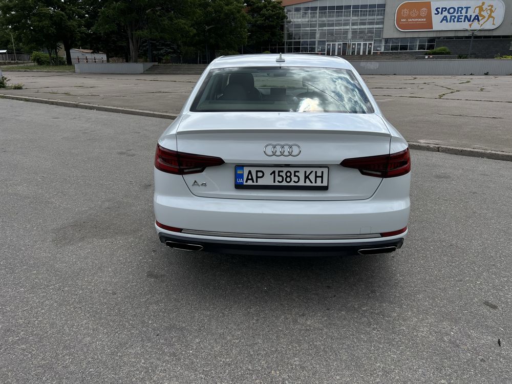 Audi A4B9 Ultra