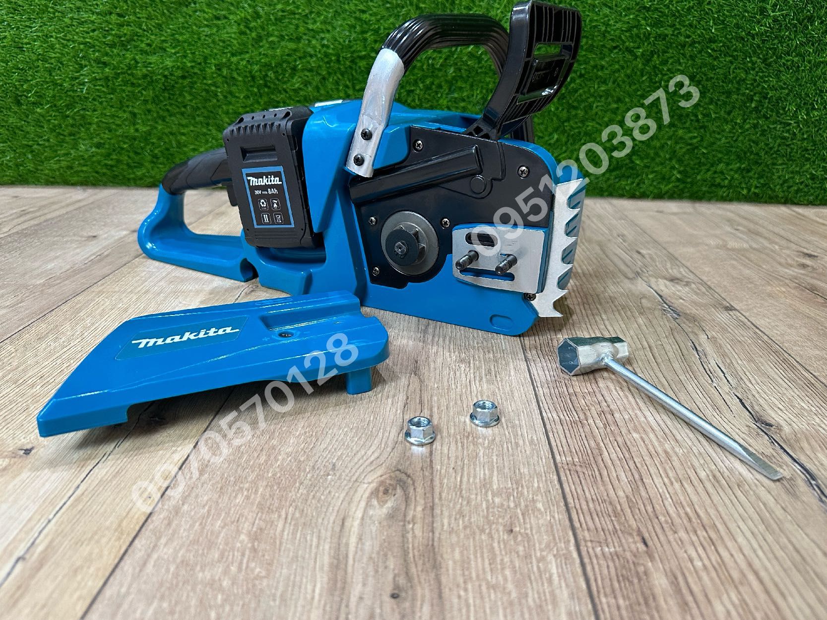 Аккумуляторная цепная пила Makita DUC355BL 36V 8Ah Длина шины 35 см