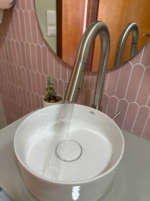 NOWA Srebrna Bateria Umywalkowa - Zmienny Strumień Wyciągany Wężyk