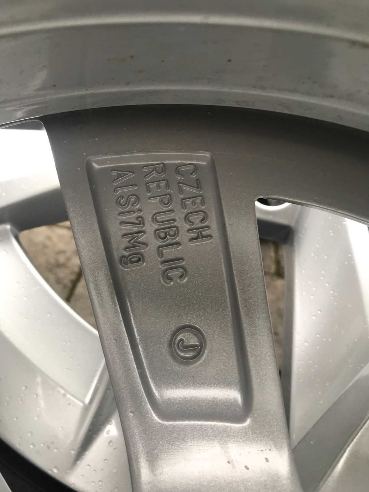 Диски в оригіналі 5х112 R17 Skoda