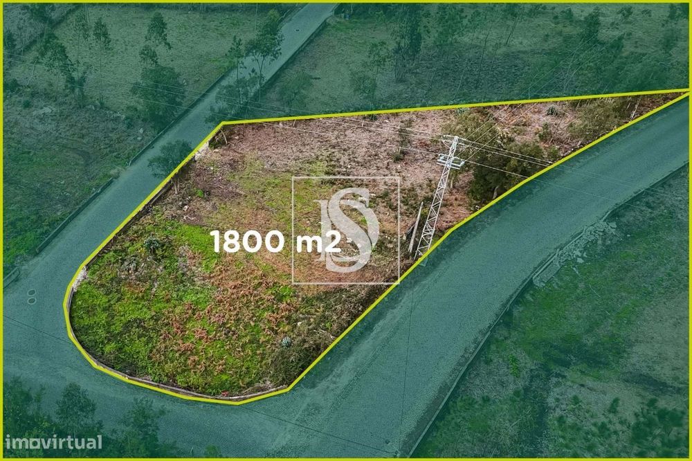 Terreno Urbano com 1800 m² na Estrada Real, em Esposende