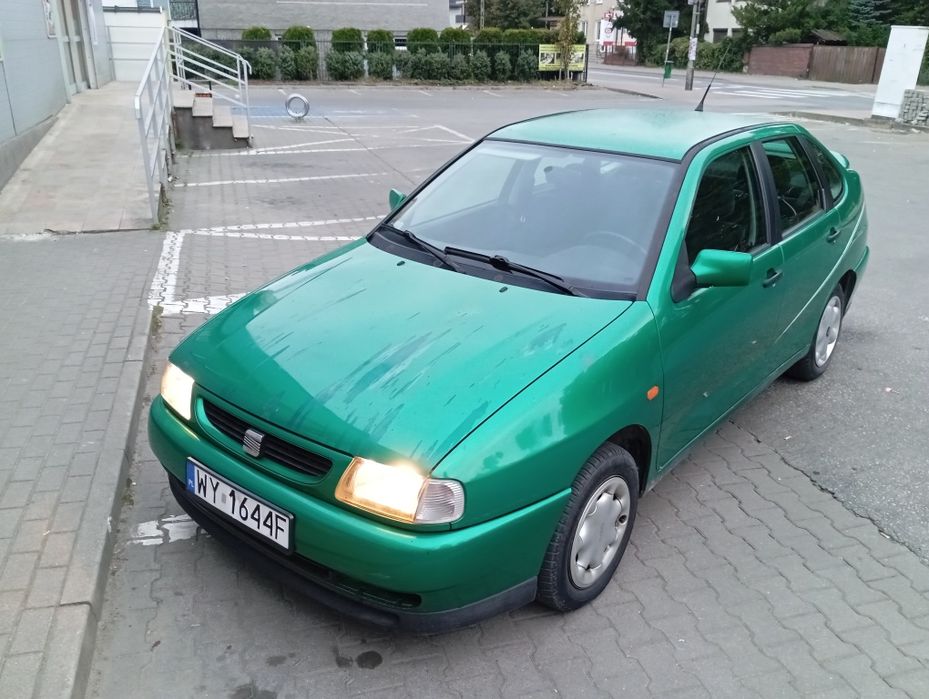 CORDOBA 1.6i 98 Opłaty Sprawne Klima Bezwypadkowy TANIO ZIELONKA