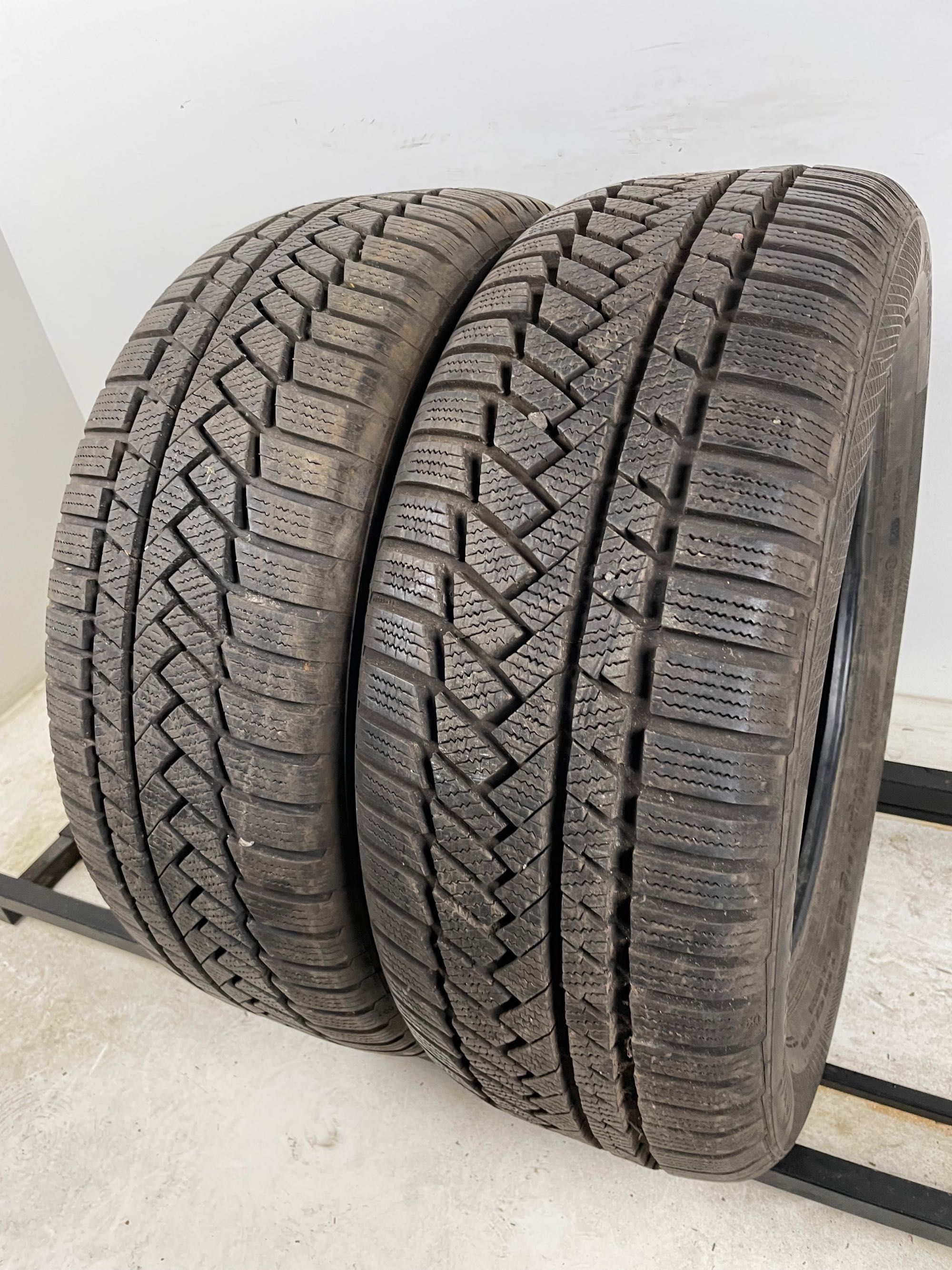 225/55R16 99H Continental WinterContact TS850P