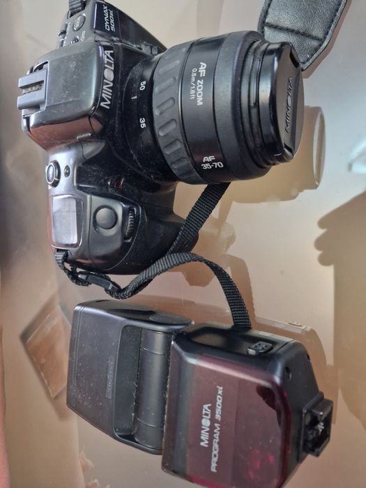 Máquina fotográfica Minolta