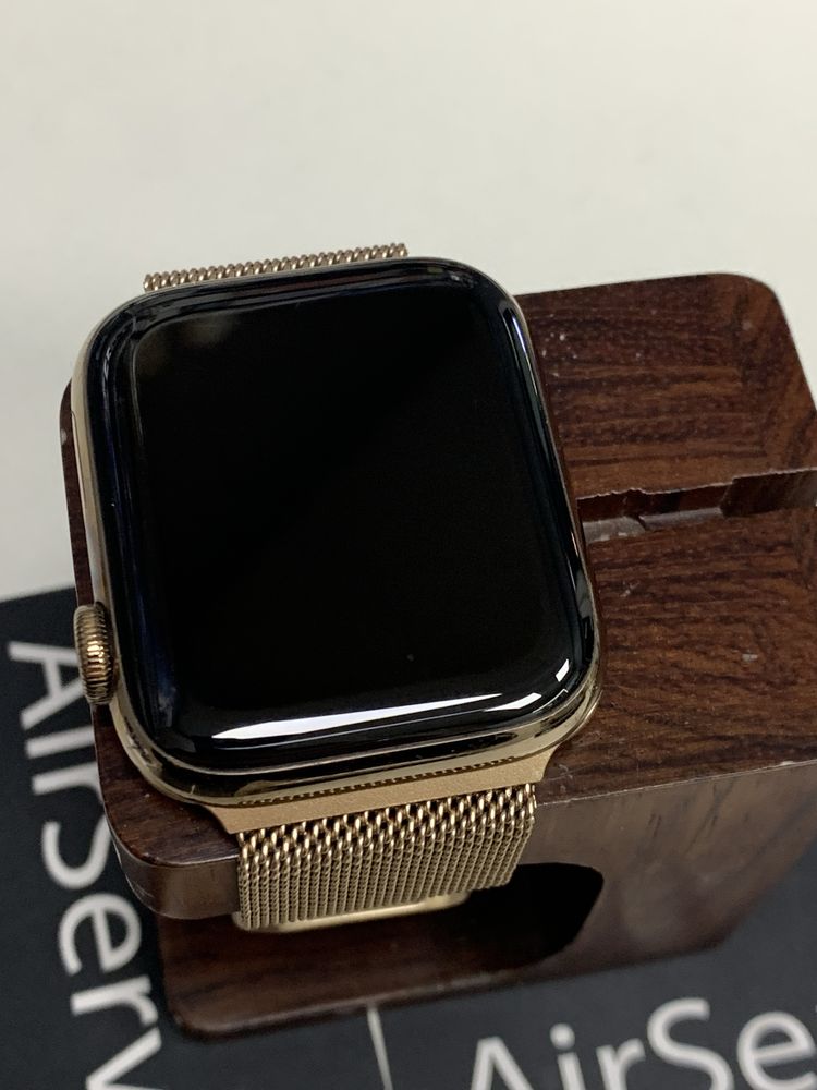 Оригінальні  Apple Watch series 4 44 mm stainless