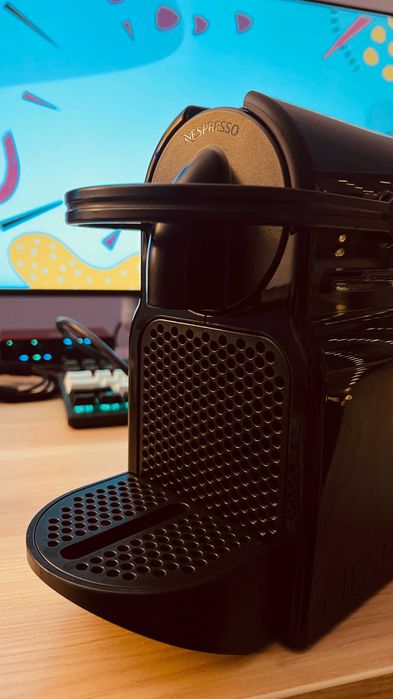 Капсульна кавоварка nespresso inissia