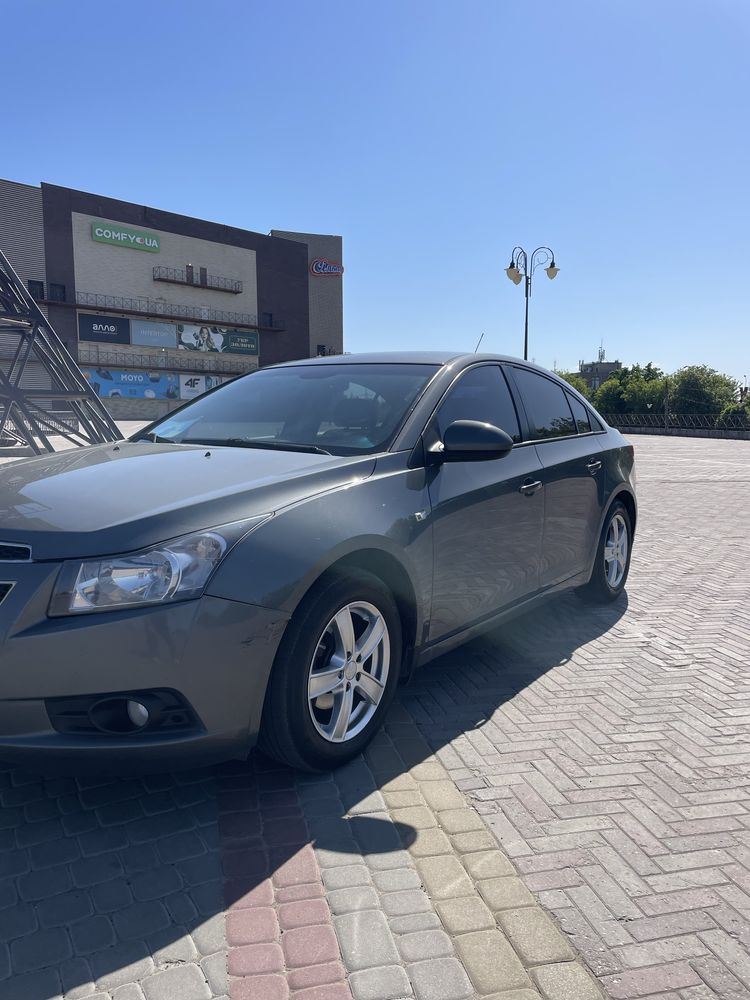 Продам Chevrolet cruze