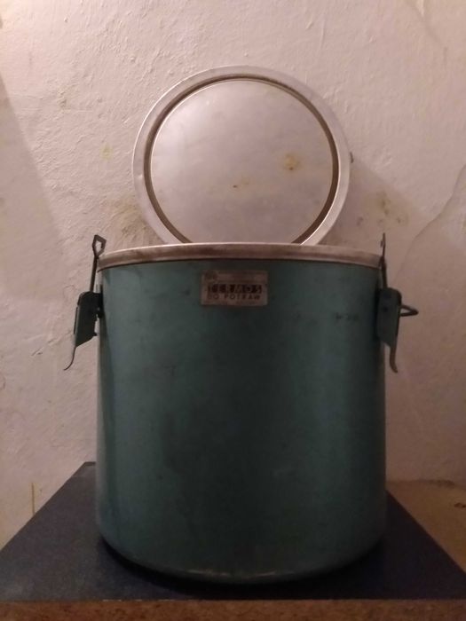 Aluminiowe termosy do potraw pojemności od 20-30 litrów