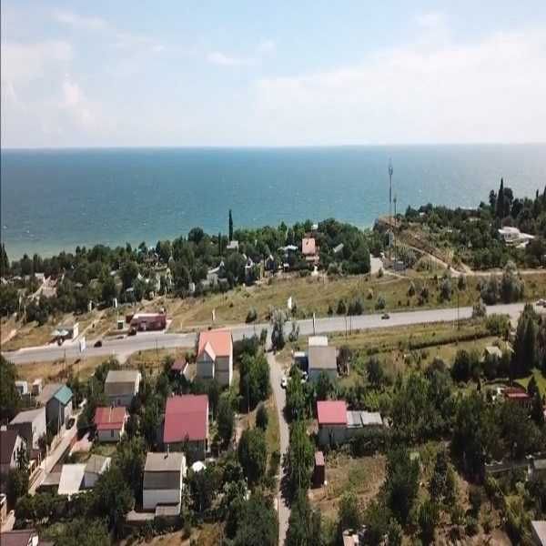 Участок  возле моря и лимана.