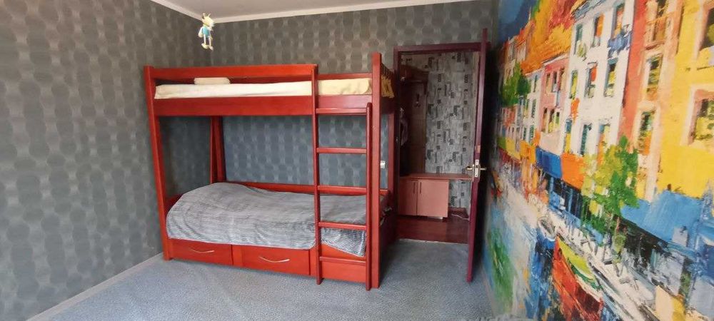 Продам 3 к квартиру ж\м Победа 5 - Набережная  Победы-пр Героев