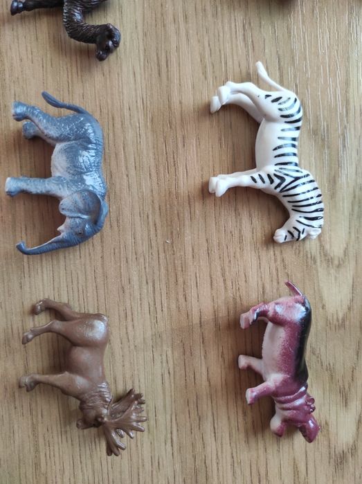 Набор игрушечных животных ( зоопарк) 9 штук Англия