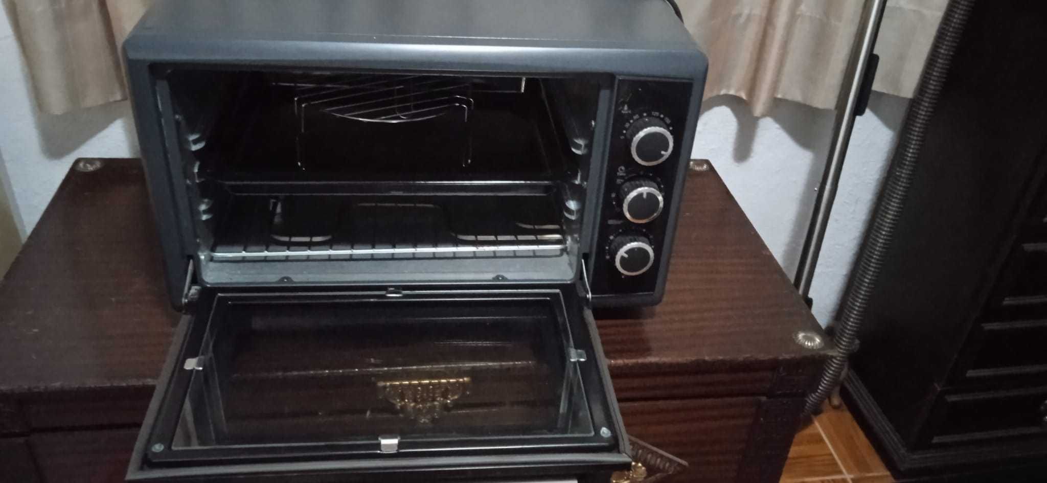 Vendo Robot de cozinha Moulinex e forno electrico