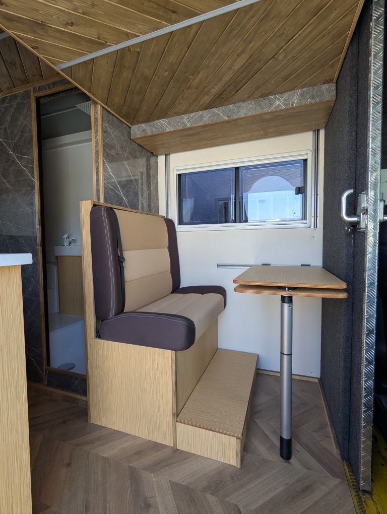 Autocaravana Premium – Totalmente Autônoma.