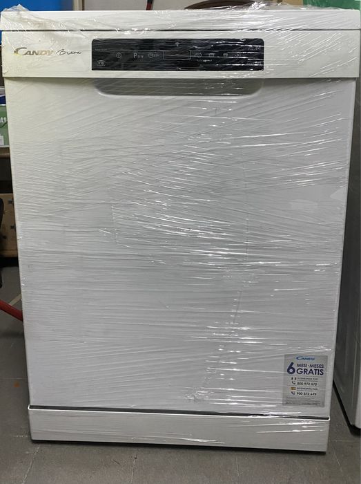 Maquina de lavar loiça CANDY - menos de 1 ano de uso (ótimo estado)