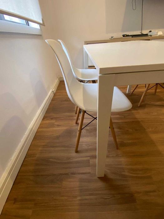 Mesa IKEA Vihals + 4 Cadeiras — Bom Estado