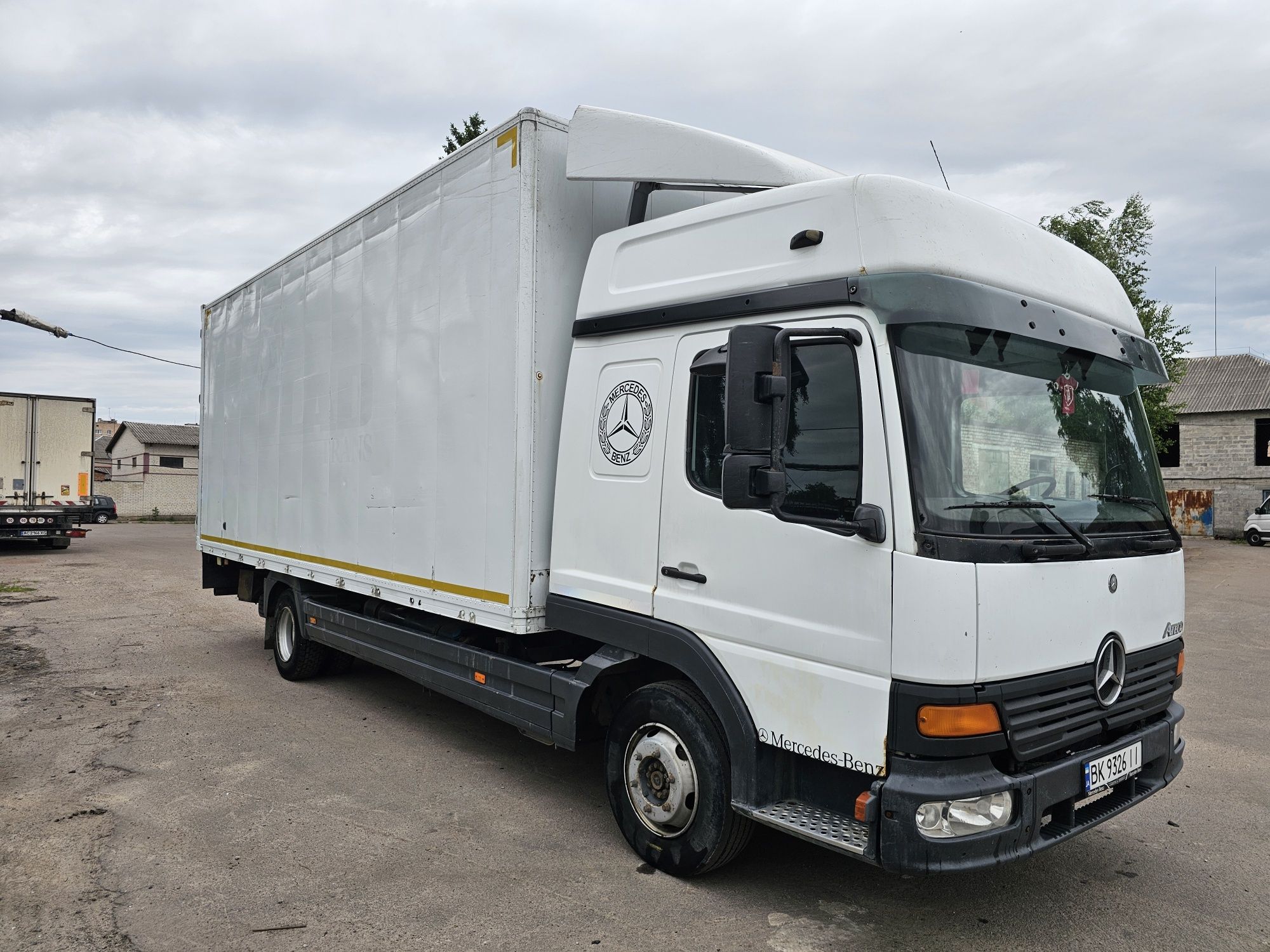 Mercedes Atego 817d