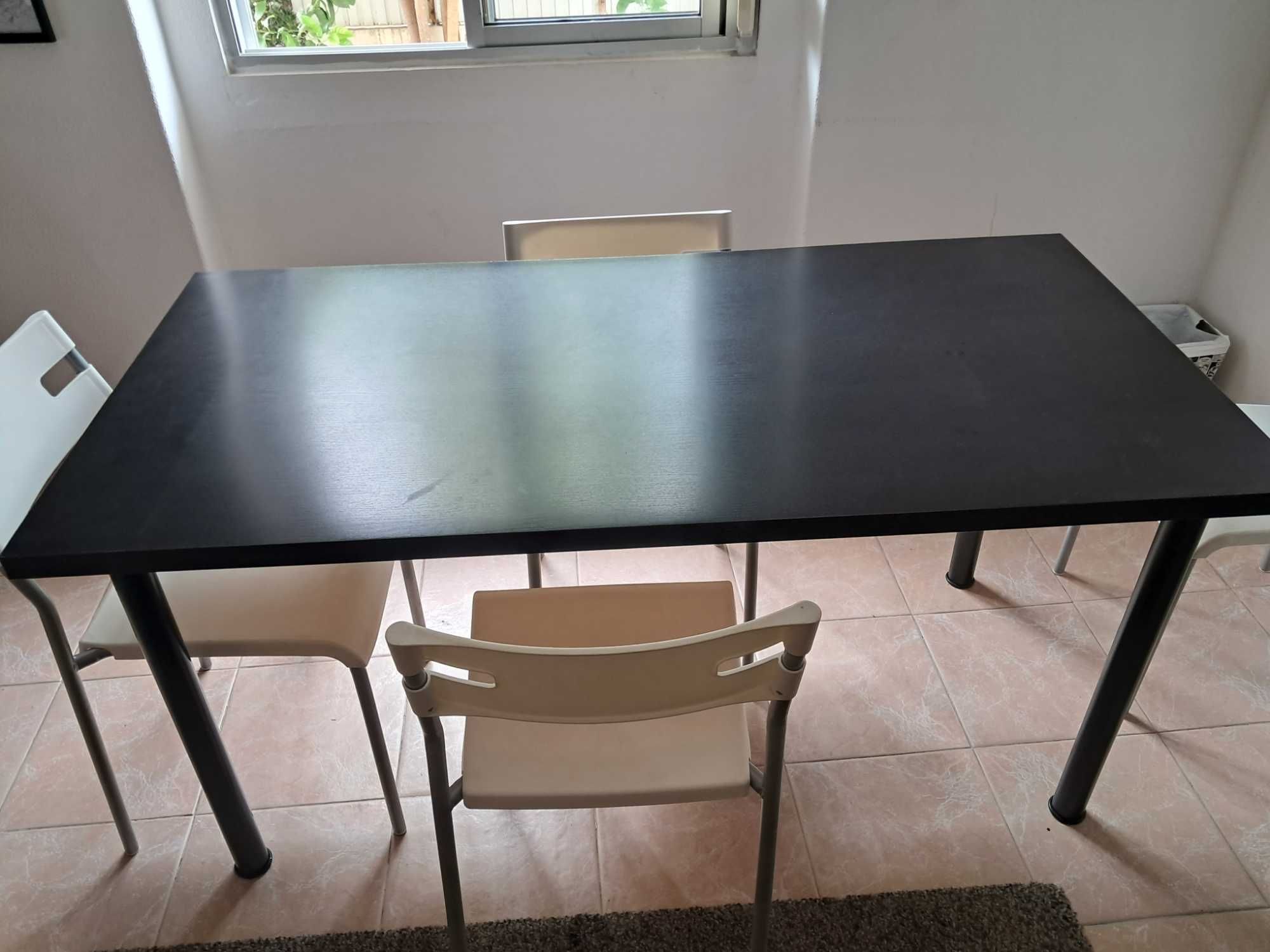 Mesa preta de escritório marca IKEA nova