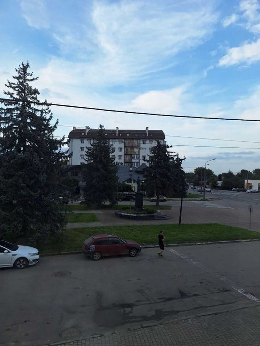 1 к квартиру ,н/б здана  Коновальця-Опришів Гаряча ціна -640 -1 м