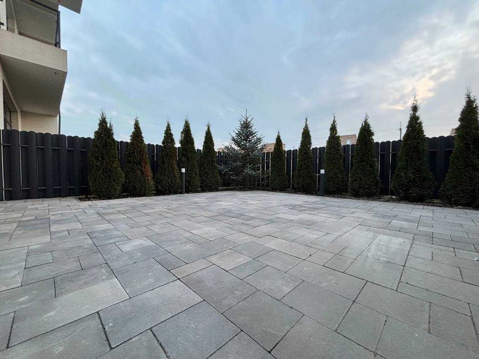 Продається будинок (таунхаус) з частковим ремонтом/ЗАКРИТЕ МІСТЕЧКО