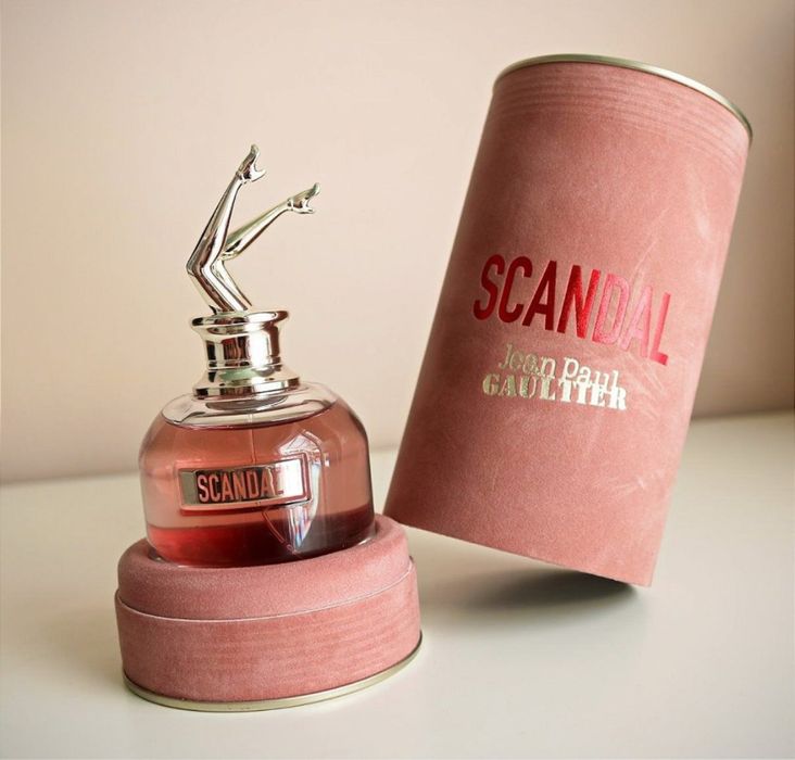 Perfume scandal de mulher