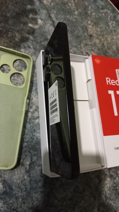 Продам redmi 13 в идеальном состоянии почти новый