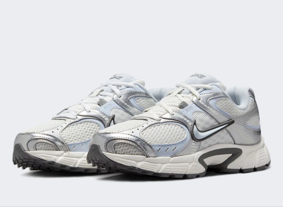 Кросівки жіночі Nike