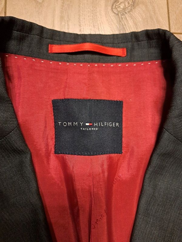 Tommy Hilfiger Marynarka
S·Bardzo dobry·Tommy Hilfiger
30,00 zł