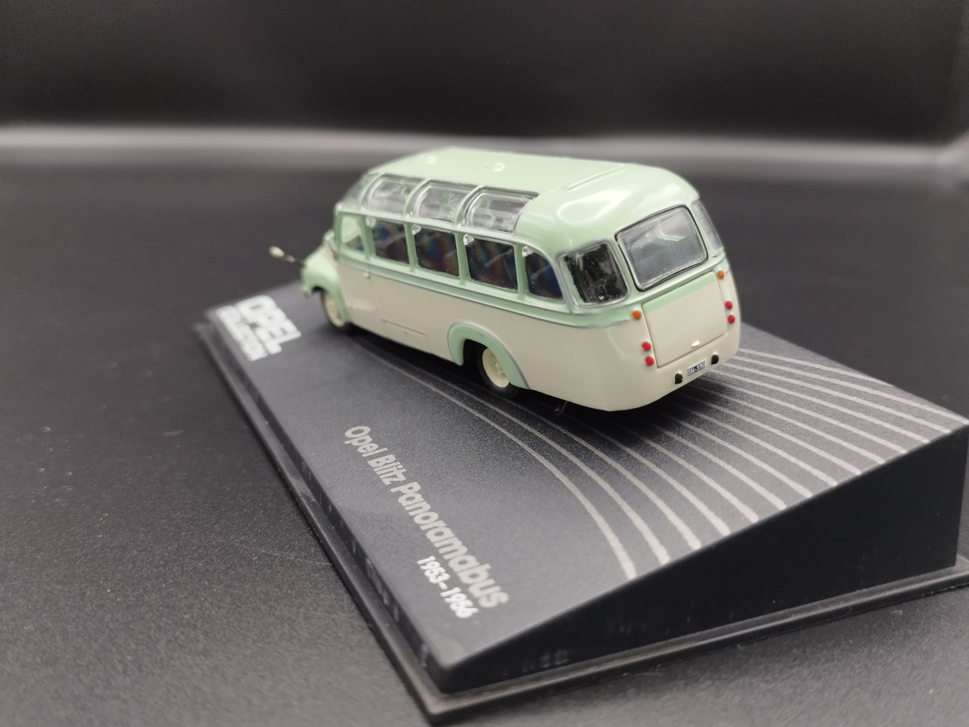 1:72 Opel Collection 1953-56 Opel Blitz Panoramabus model używany