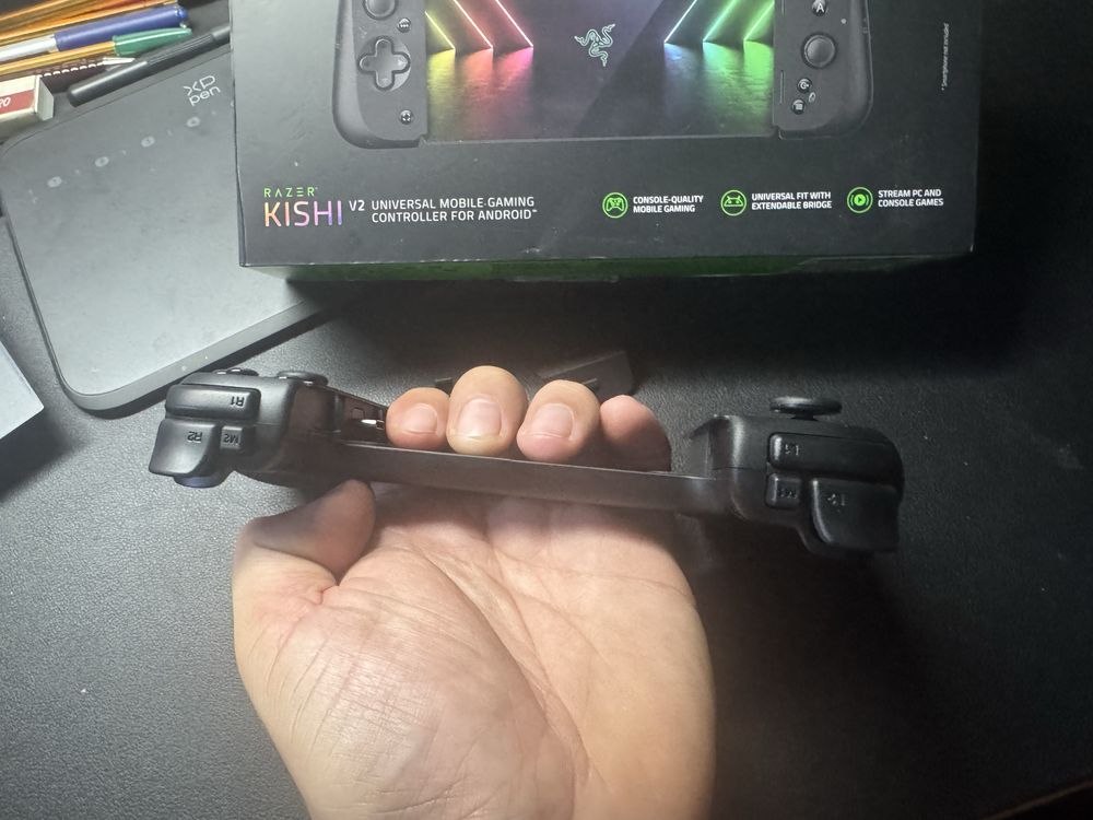 Comanddo Razer Kishi V2 (para iOS e Android)