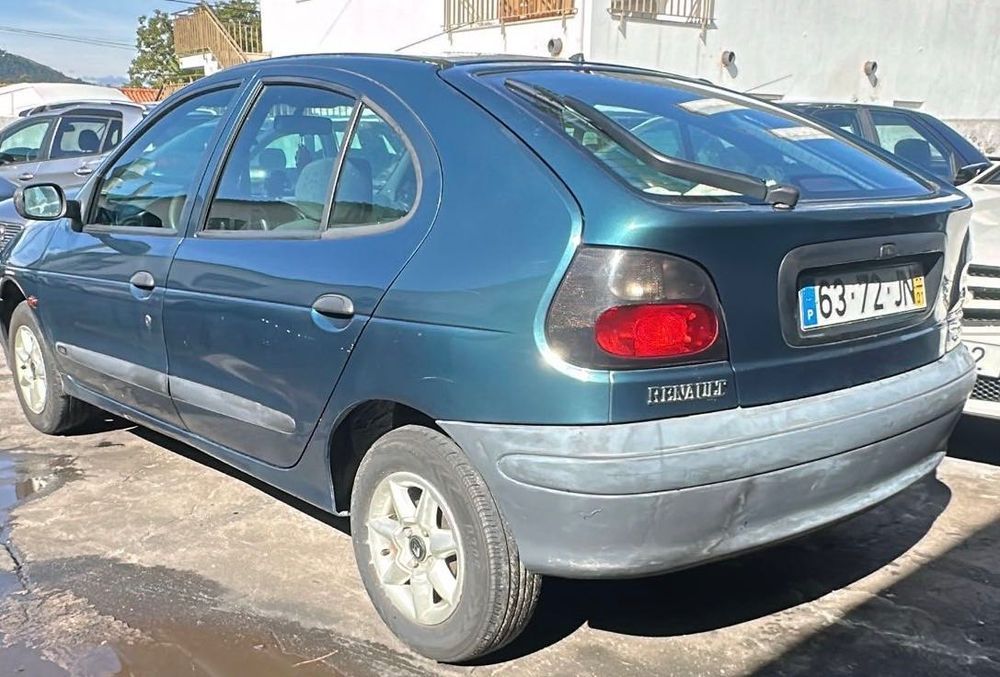 Renault MEGANE 98