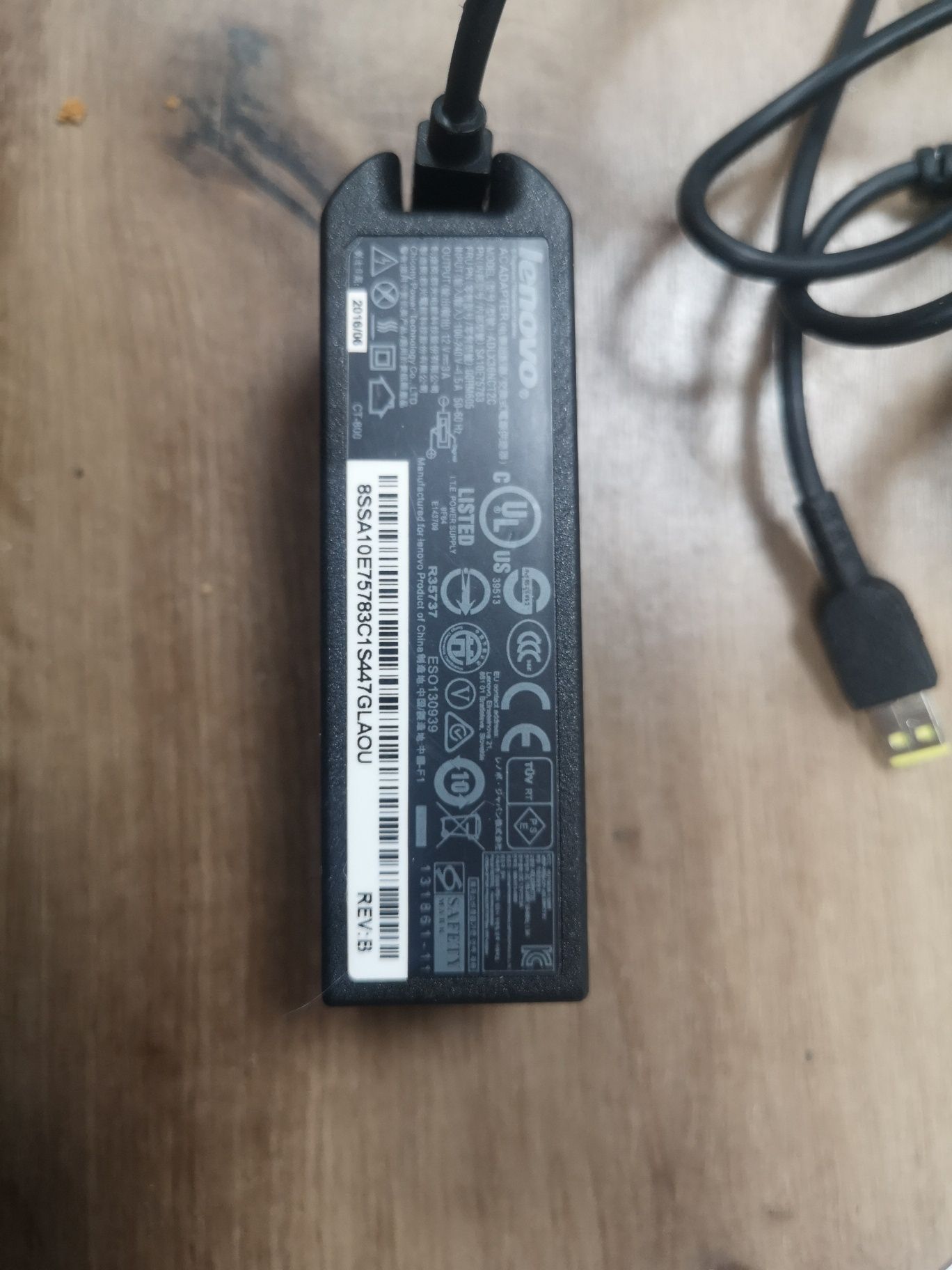 Oryginalny zasilacz LENOVO 12V 3A 36W ADLX36NDT2A THINKPAD