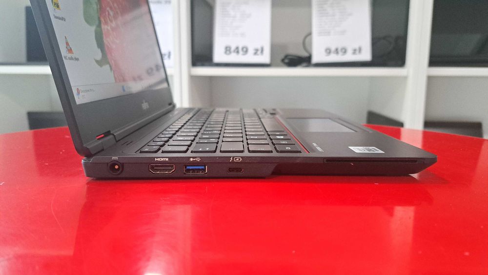 Laptop Fujitsu Lifebook U7310 13" i5-10GEN 16GB/512SSD W11 FullHD FV23
