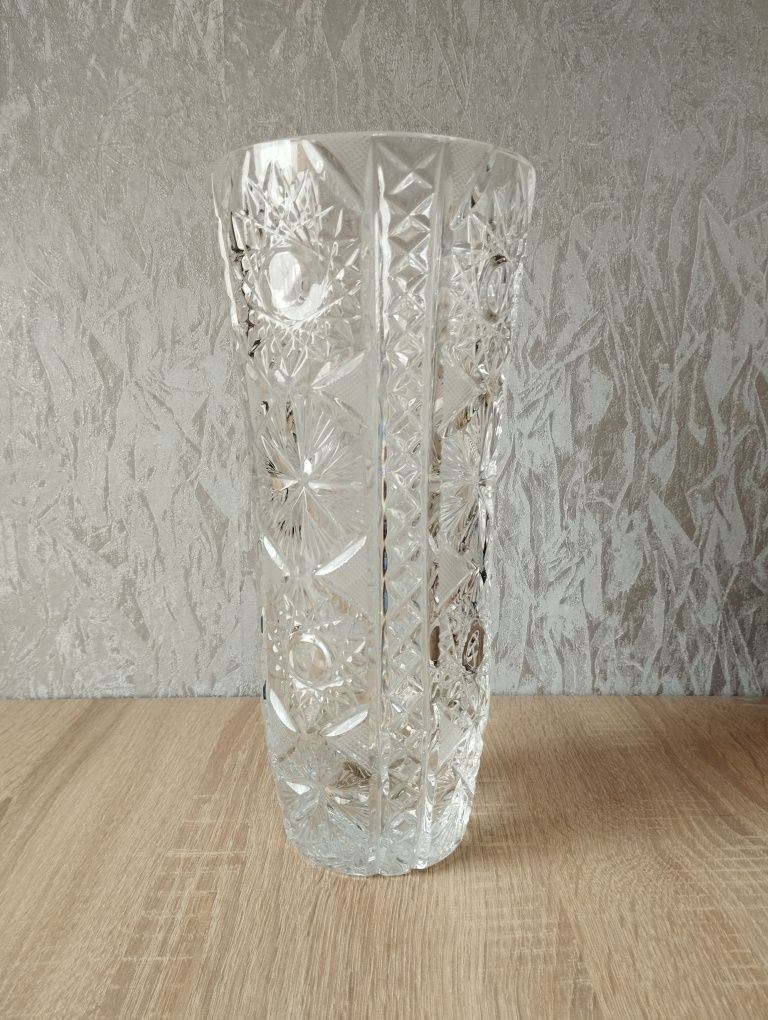 Кришталева ваза, стильна ваза з кришталю