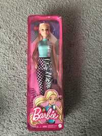 Barbie fashionistas