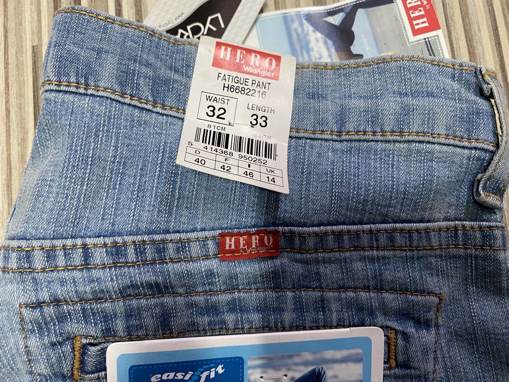 Spodnie damskie jeans 32/33 pas 82 cm komplet 2 sztuki Wrangler nowe