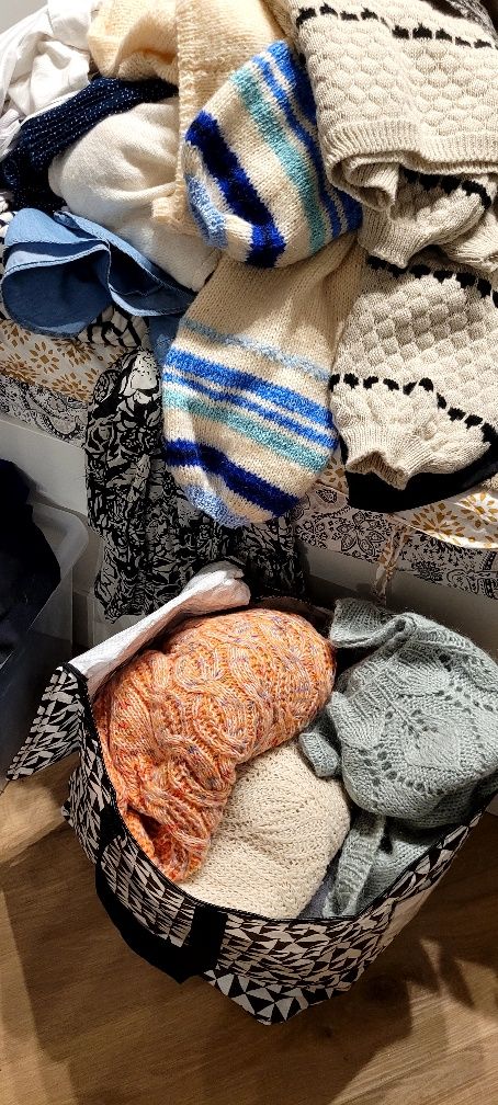 Gigantyczna paka ubrań 50%nowe z metkami nowe kolekcje lumpeks 40 L