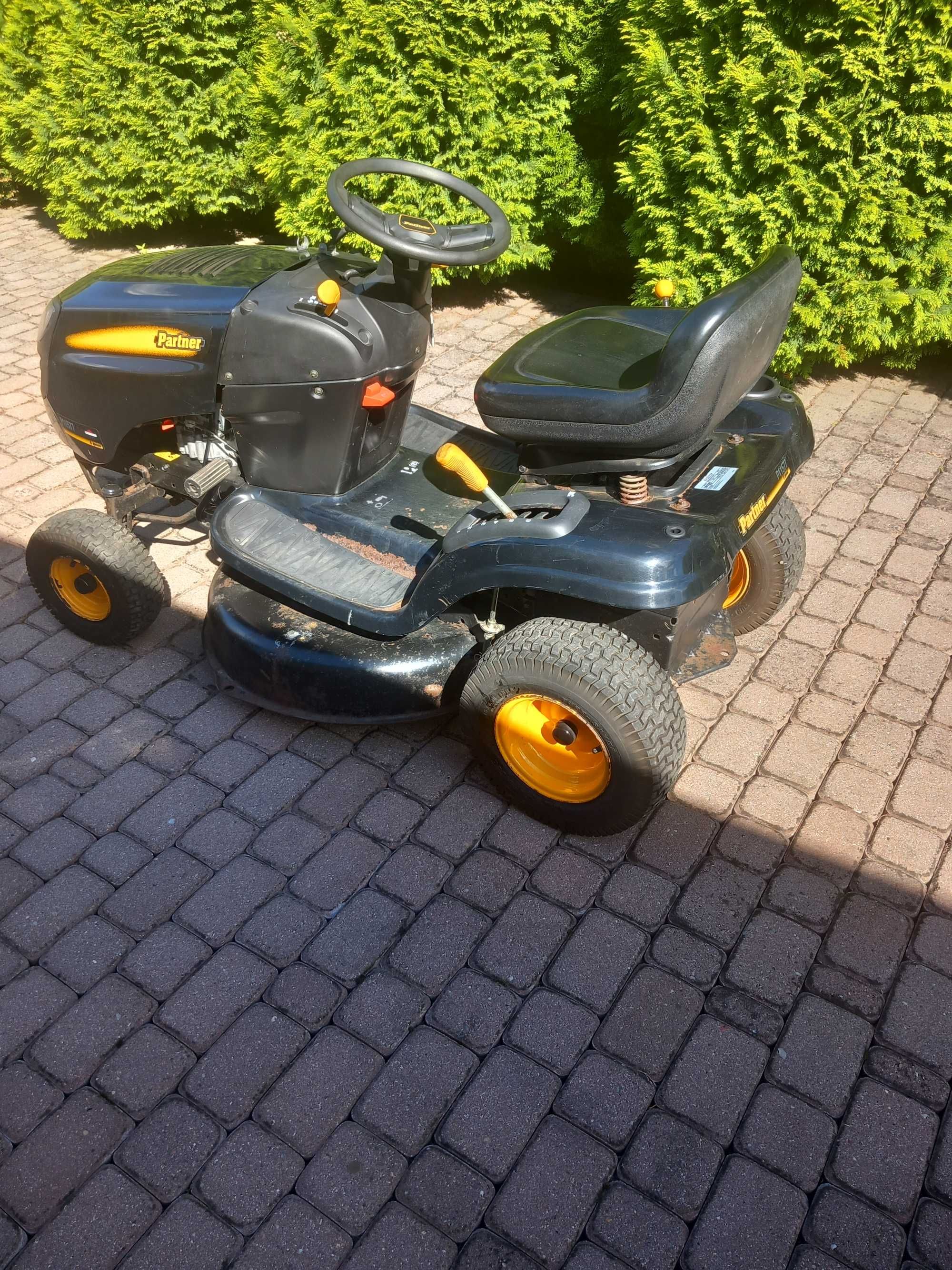 Kosiarka Traktorek Partner P11577