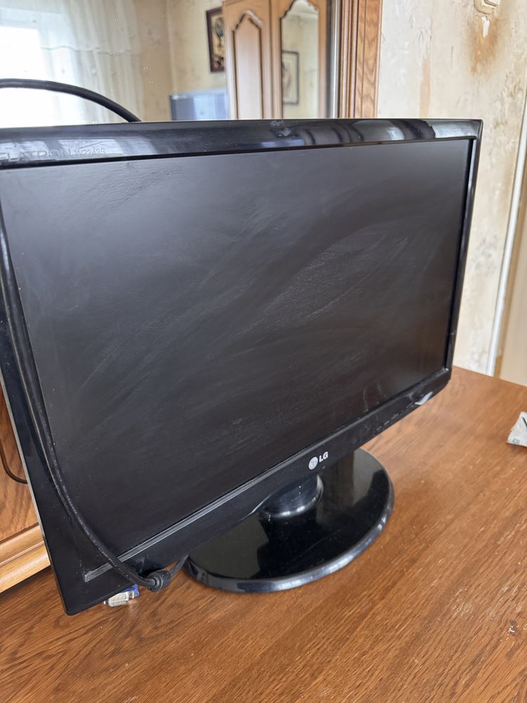Монітор LG FLATRON W2243S-PF