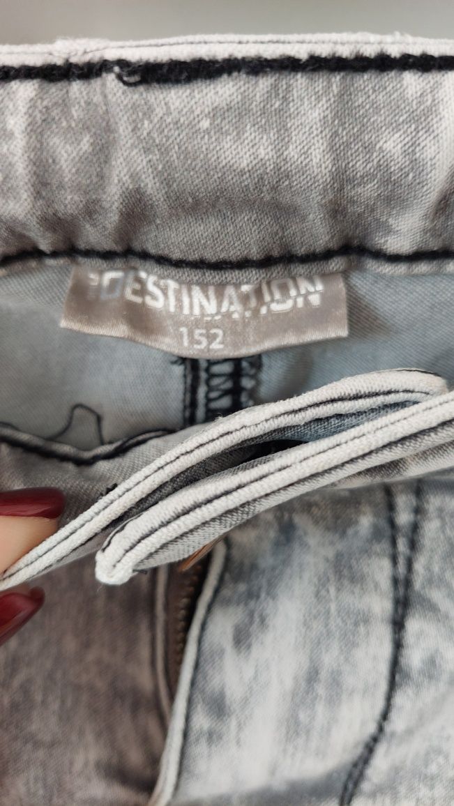 Spodnie szare slim 152