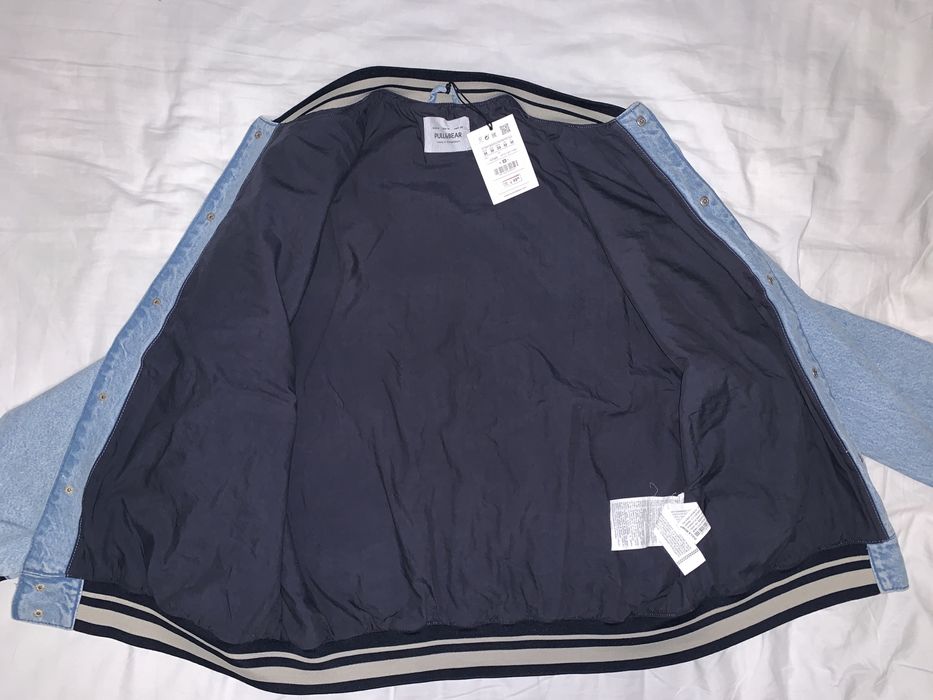 Джинсовый бомбер Pull&Bear. Куртка Pull and Bear