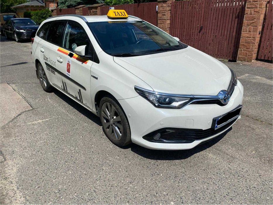 Wynajem samochodów Uber Bolt Freenow Ele Taxi